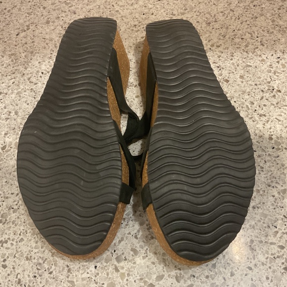 A. Giannetti, Made in Italy, Black Leather Cork Sole Sandals, Size 8 - Picture 5 of 6